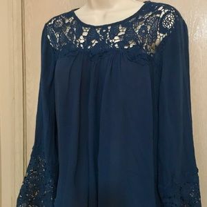 LN! Dex Boho Blouse w/Crochet Lace Trim - M